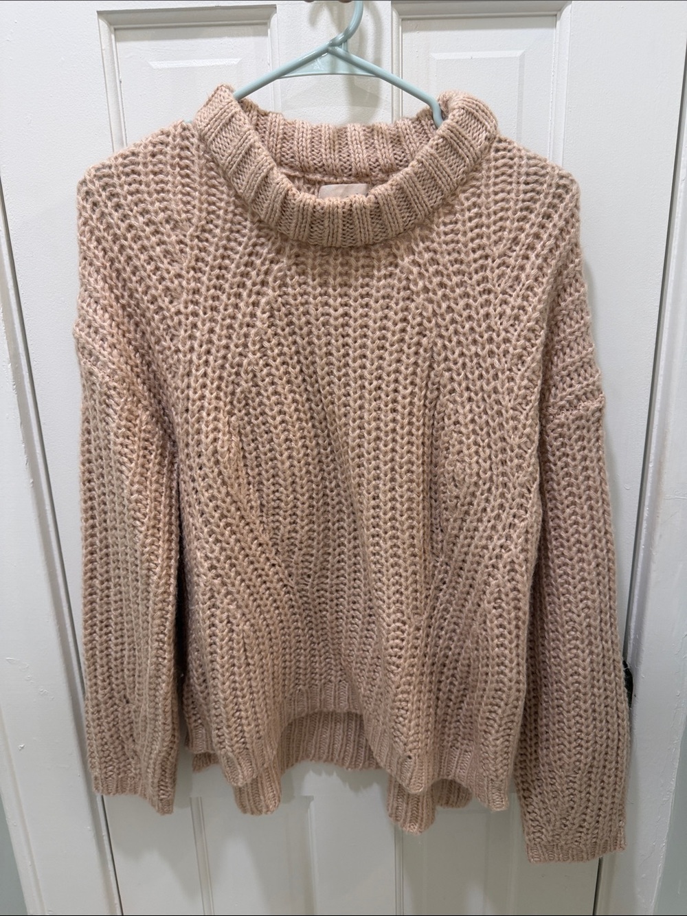 Universal Threads Chunky Sweater in Blush